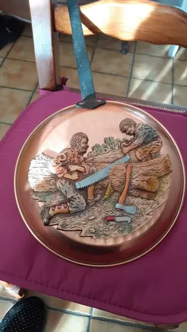 poêle en cuivre déco