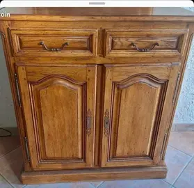 Meuble bas en bois massif chêne