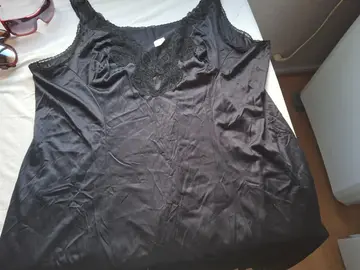 Combinaison, fond de robe noire