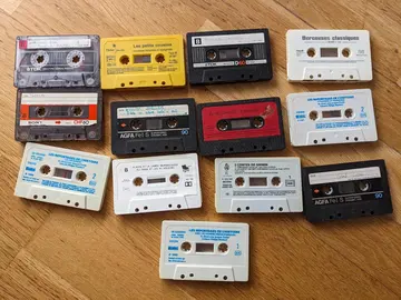 Lot de 13 cassettes (K7) audio