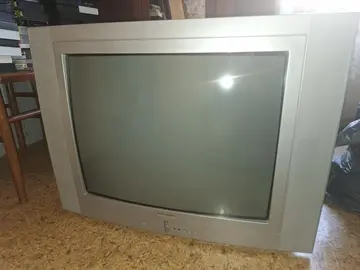 Téléviseur couleur 70 cm
