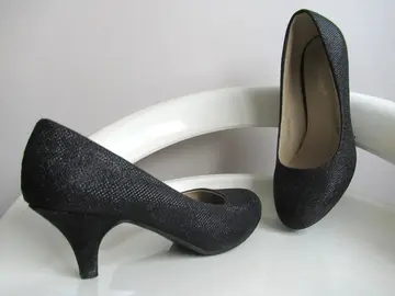 chaussures-habillées noires
