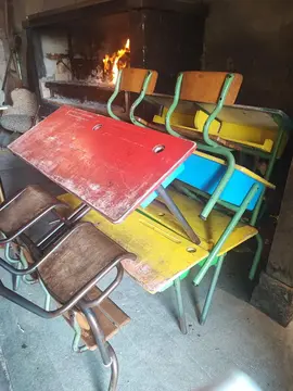 pupitres en bois enfant années 60-70