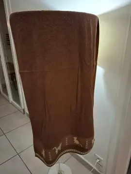 drap bain éponge marron motifs chat