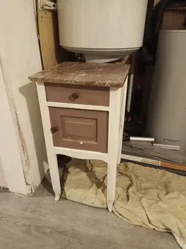 table de nuit marbre