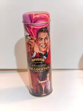 Belle boîte métallique ronde (cylindrique)