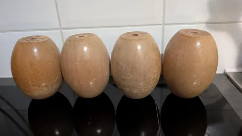 4 pieds pour sommier