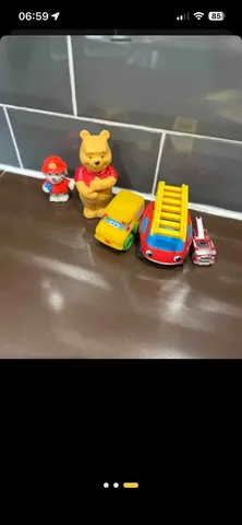 divers figurines véhicules enfant