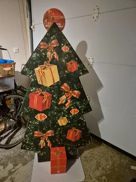 Sapin décoratif en carton épais