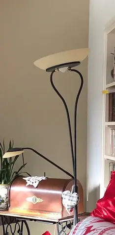 lampes halogène sur pied