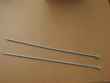 Aiguilles à tricoter n° 4