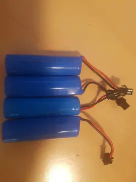 piles pour voiture d'enfants