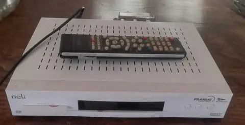 Décodeur Sattelite NELI