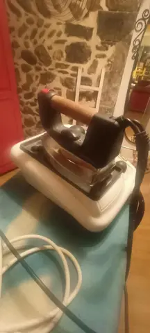 centrale vapeur fendue mais qui marche très vien