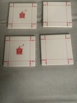 4 carreaux de faïence Gien