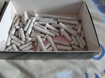 boite avec des craies