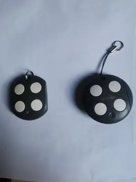 2 télécommandes mhouse pour portail