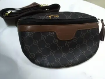 Sac à main en bandoulière (Bien lire le message ou pas de réponse)