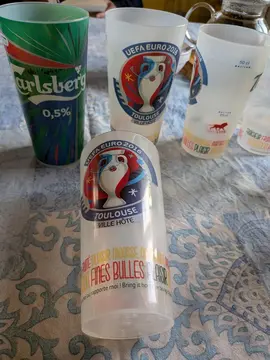 7 verres de festival en plastique