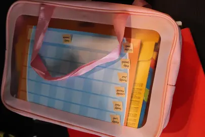 feutres stylos cahiers agendas ancien mais vierges