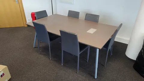 Table de réunion / travail avec 6 chaises