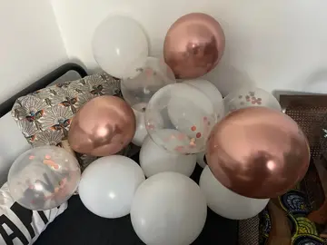 don d’environ 15 ballons