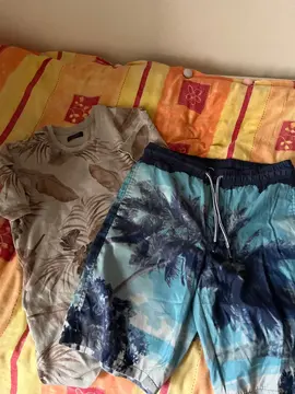 Short et t-shirt taille M