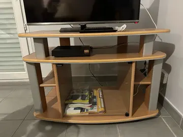 Meuble de TV à roulette