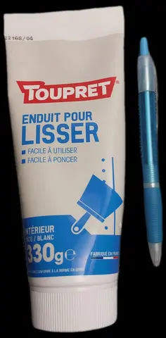 Enduit pour lisser entamé