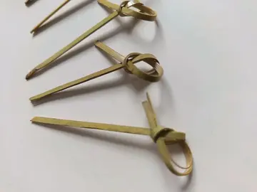 Piques pour amuse-bouche (x 8)