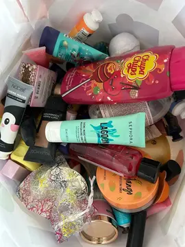 Lot de produits cosmétiques