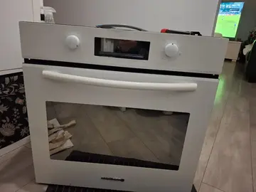 Donne four encastrable fonctionne mai l'éclairage intérieur ne fonctionne pas