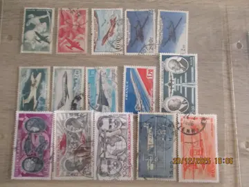 15 timbres oblitérés France Poste aérienne