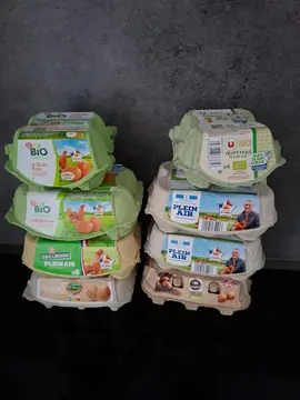 Lot boîtes à Oeufs