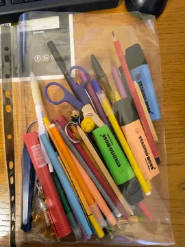 feutres stylos et autres