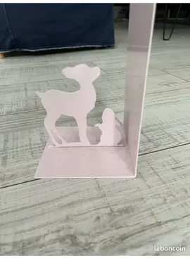 serre livre Bambi rose cerf