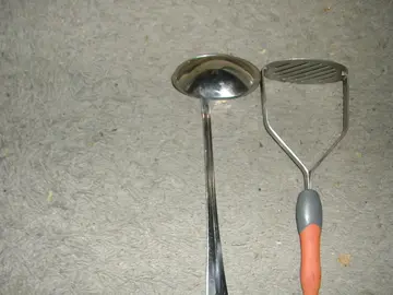 Louche et écrase purée