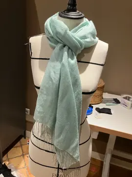 Écharpe légère vert d’eau