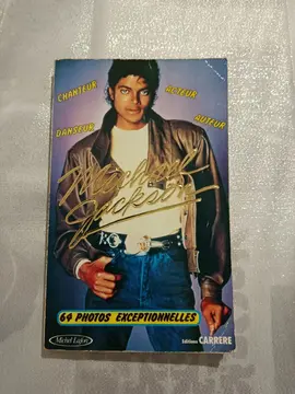 Livre sur la vie de Mickaël Jackson