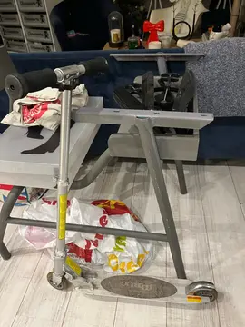 Trotinette argentée