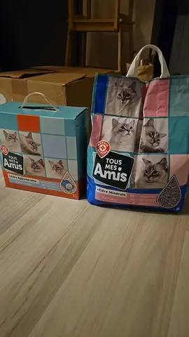 lot de 2 paquets de litière neufs