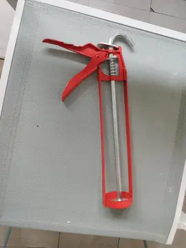 pistolet pour cartouche