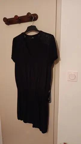 ROBE NOIRE FEMMES, TAILLE 42, MARQUE ÉTAM