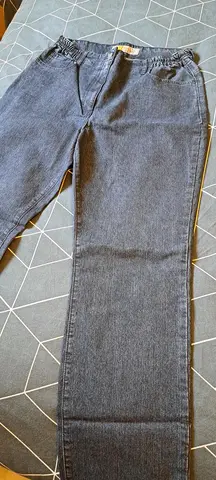 Jean taille 44 neuf