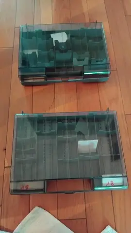 Boîtes de rangement diapositives