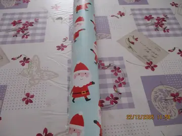 papier emballage de cadeaux