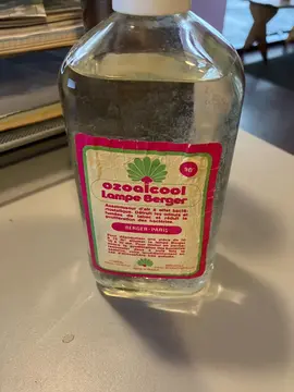 Bouteille d’alcool ménager ancienne