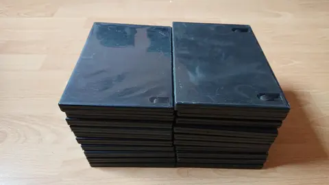 10 boitiers DVD vides