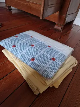 linge de lit 2 personnes certains non ouverts