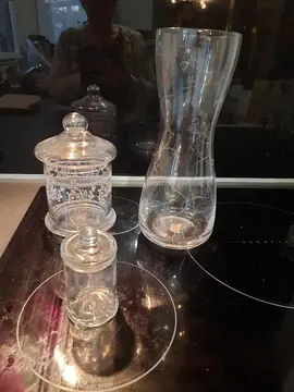 bonbonnière et gd vase